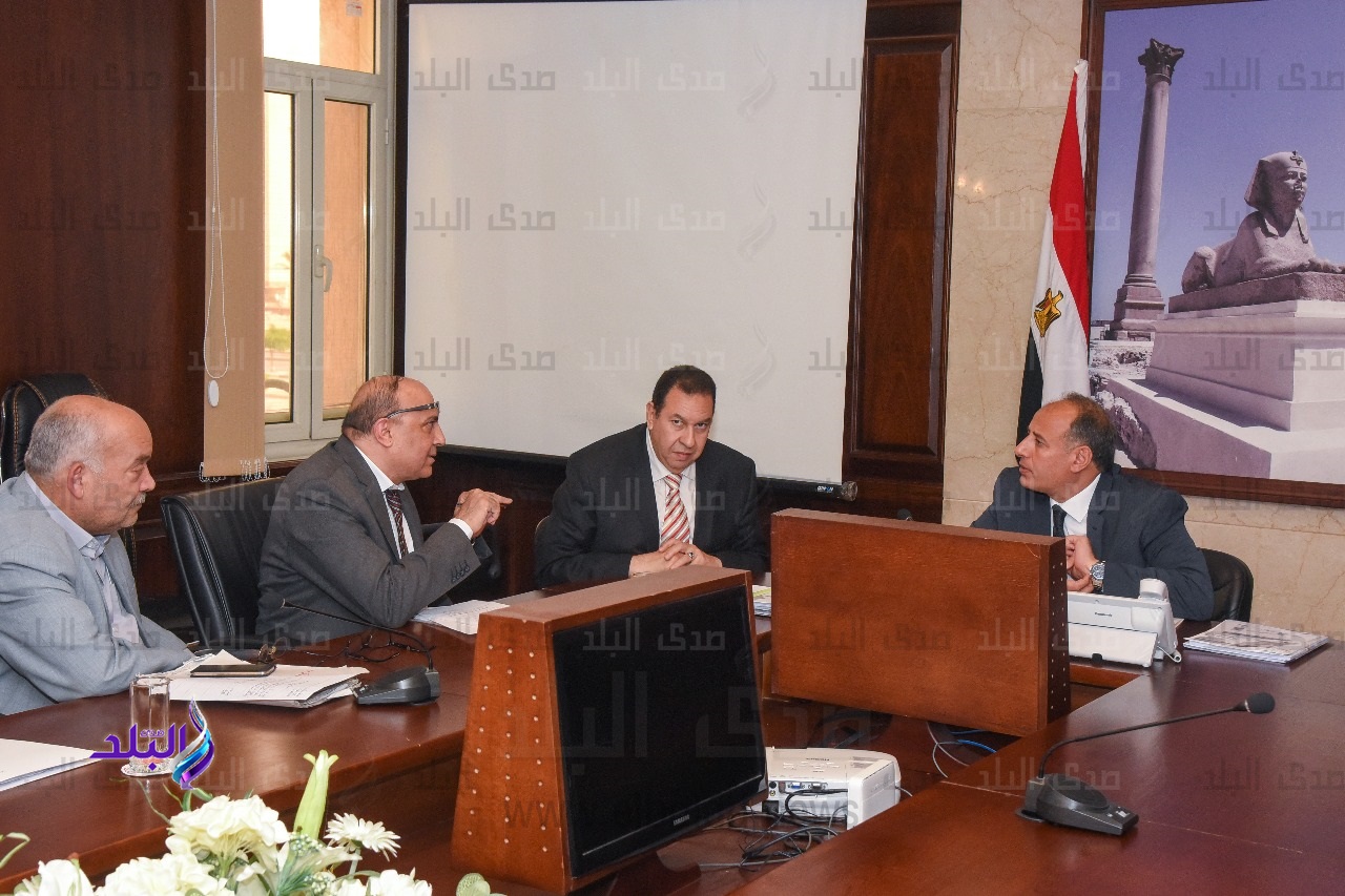 محافظ الإسكندرية يناقش الاستعدادات النهائية لتنظيم تسليم الأ محافظ الإسكندرية يناقش الاستعدادات النهائية لتنظيم تسليم الأ