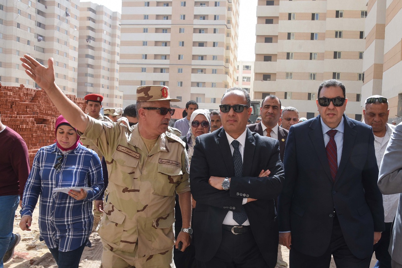 محافظ الإسكندرية يتفقد مشروع بشائر الخير ٢