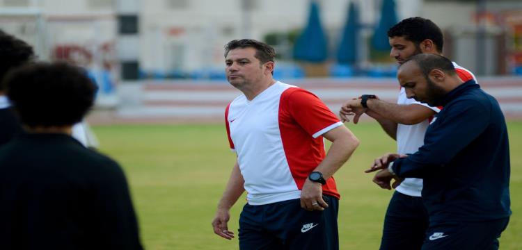 خالد جلال المدير الفني لنادي الزمالك خالد جلال المدير الفني لنادي الزمالك