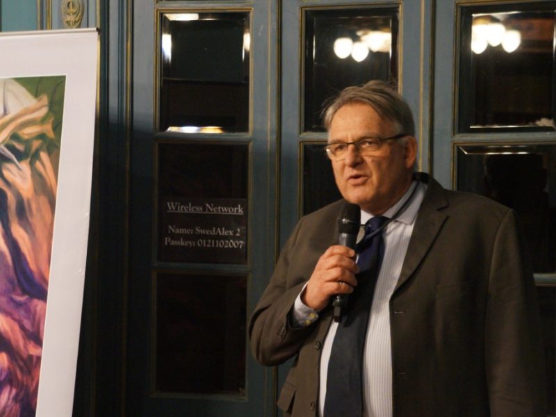 مدير المعهد السويدي بالإسكندرية بيتر ويدرود