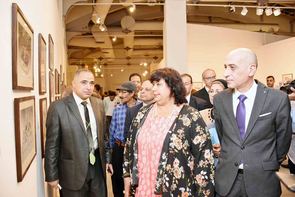 وزيرة الثقافة تفتتح الدورة الخامسة للملتقى الدولي للكاريكاتي وزيرة الثقافة تفتتح الدورة الخامسة للملتقى الدولي للكاريكاتي