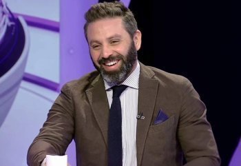 حازم إمام نجم الزمالك والمنتخب السابق حازم إمام نجم الزمالك والمنتخب السابق