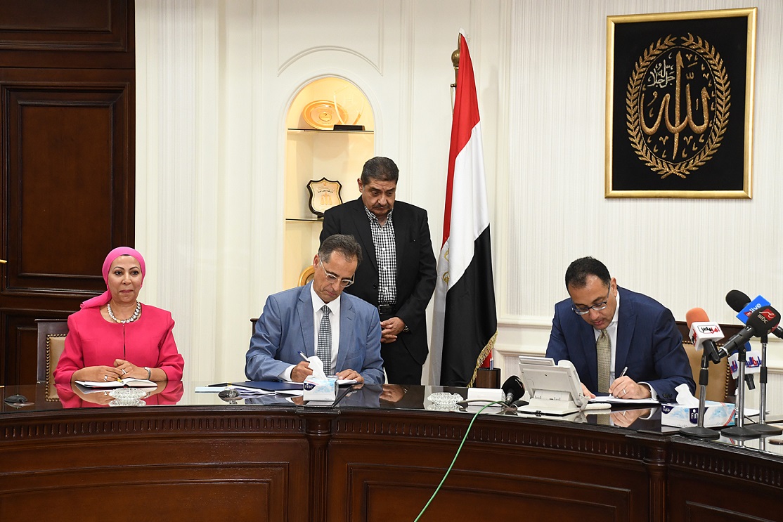 مصطفى مدبولي وزير الإسكان