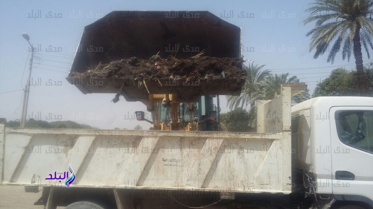 رفع مخلفات الترع والمصارف بنقادة رفع مخلفات الترع والمصارف بنقادة