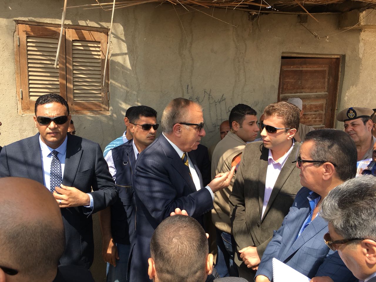 صورة من جولة وزير التنمية المحلية في المنوفية