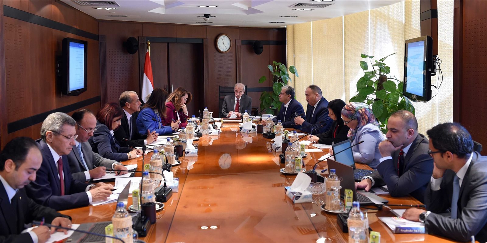 صورة من اجتماع رئيس الوزراء مع وزيرة التخطيط صورة من اجتماع رئيس الوزراء مع وزيرة التخطيط