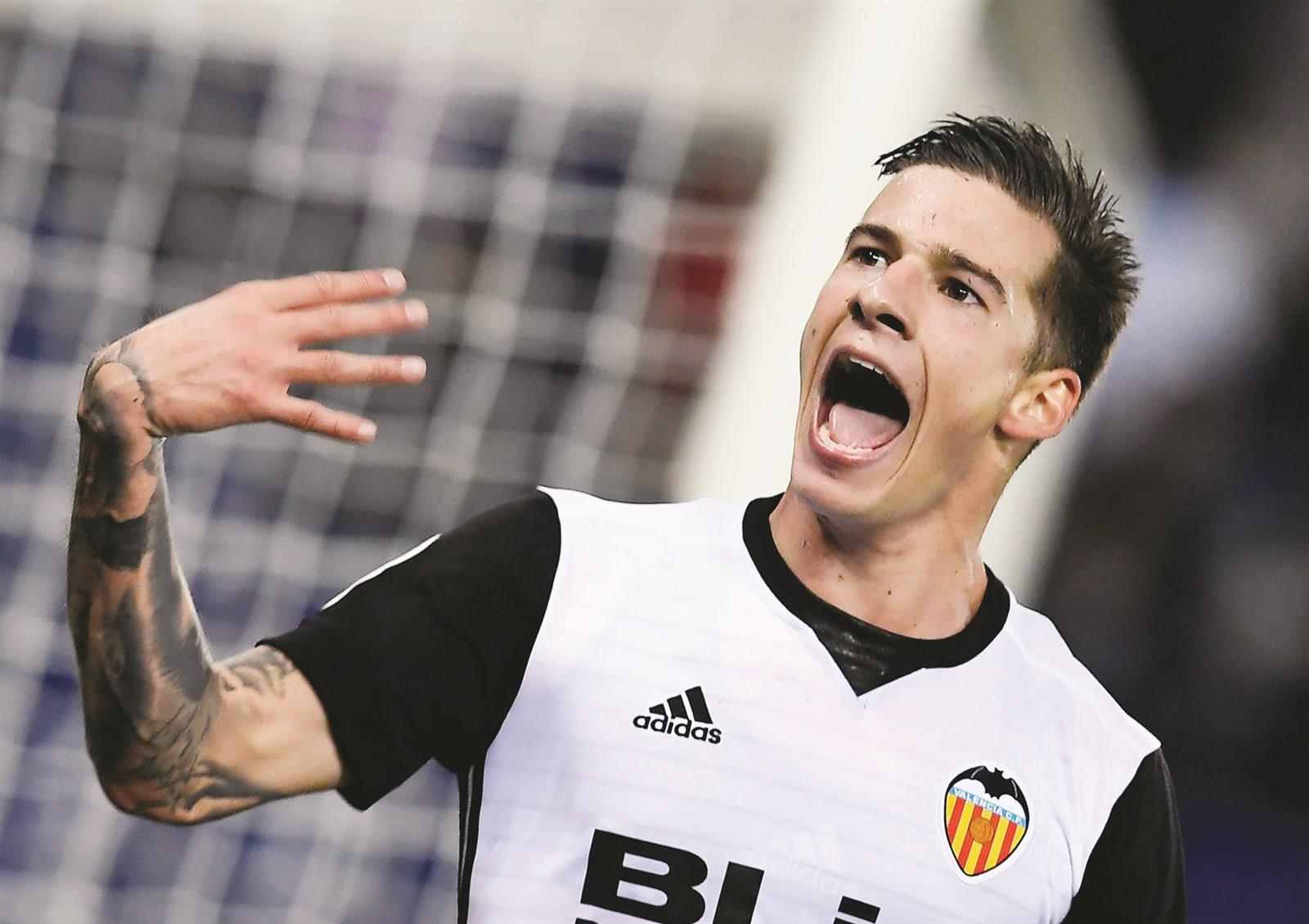 سانتياجو مينا