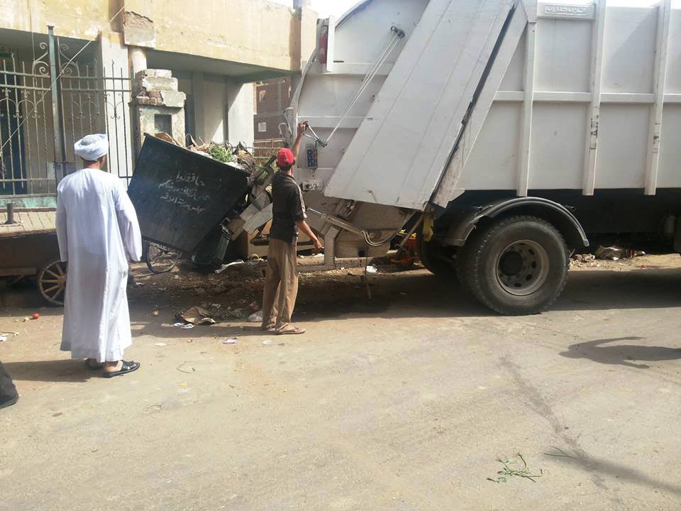 اعمال النظافة ورفع الاشغالات بالمراغة اعمال النظافة ورفع الاشغالات بالمراغة