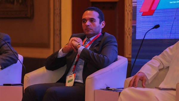 الدكتور مدحت نافع رئيس الشركة القابضة للصناعات المعدنية