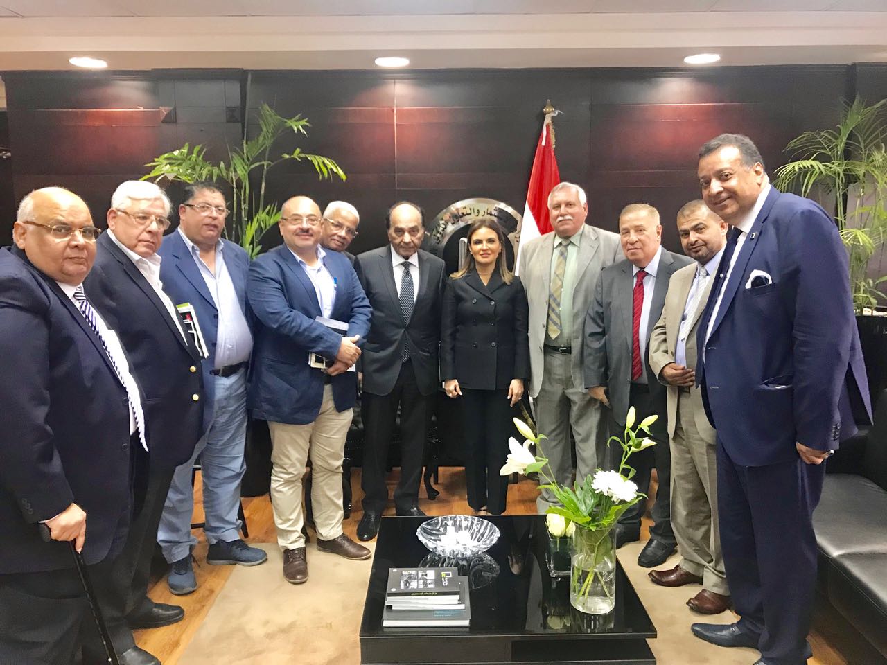 وزيرة الاستثمار خلال لقائها باعضاء اتحاد المستثمرين