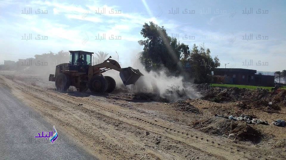 حملة نظافة بمدينة جهينة في سوهاج