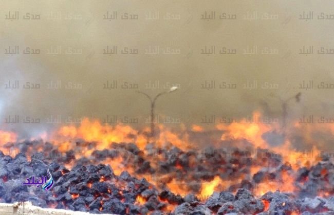 حريق بمصنع السكر بمركز كوم أمبو حريق بمصنع السكر بمركز كوم أمبو