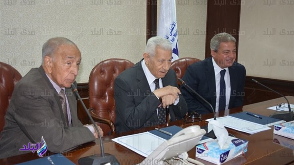 وزير الشباب ومكرم محمد وفهمي عمر