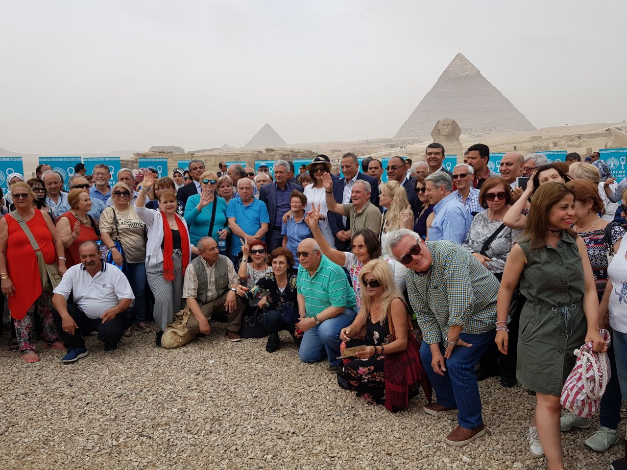 جانب من الجولة  بمنطقة الاهرامات