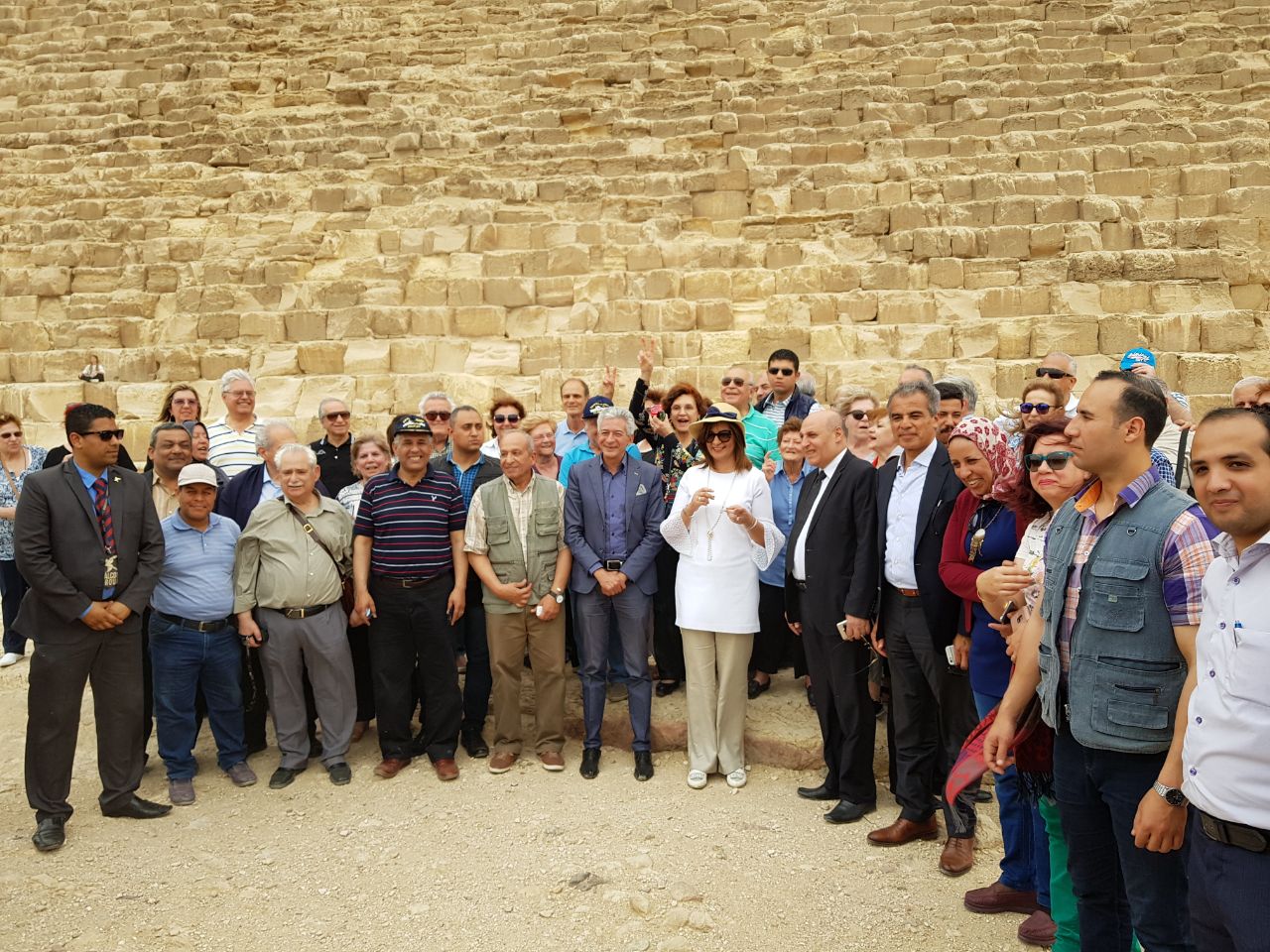 جانب من جولة الوفد القبرصى بحضور وزيرة الهجرة