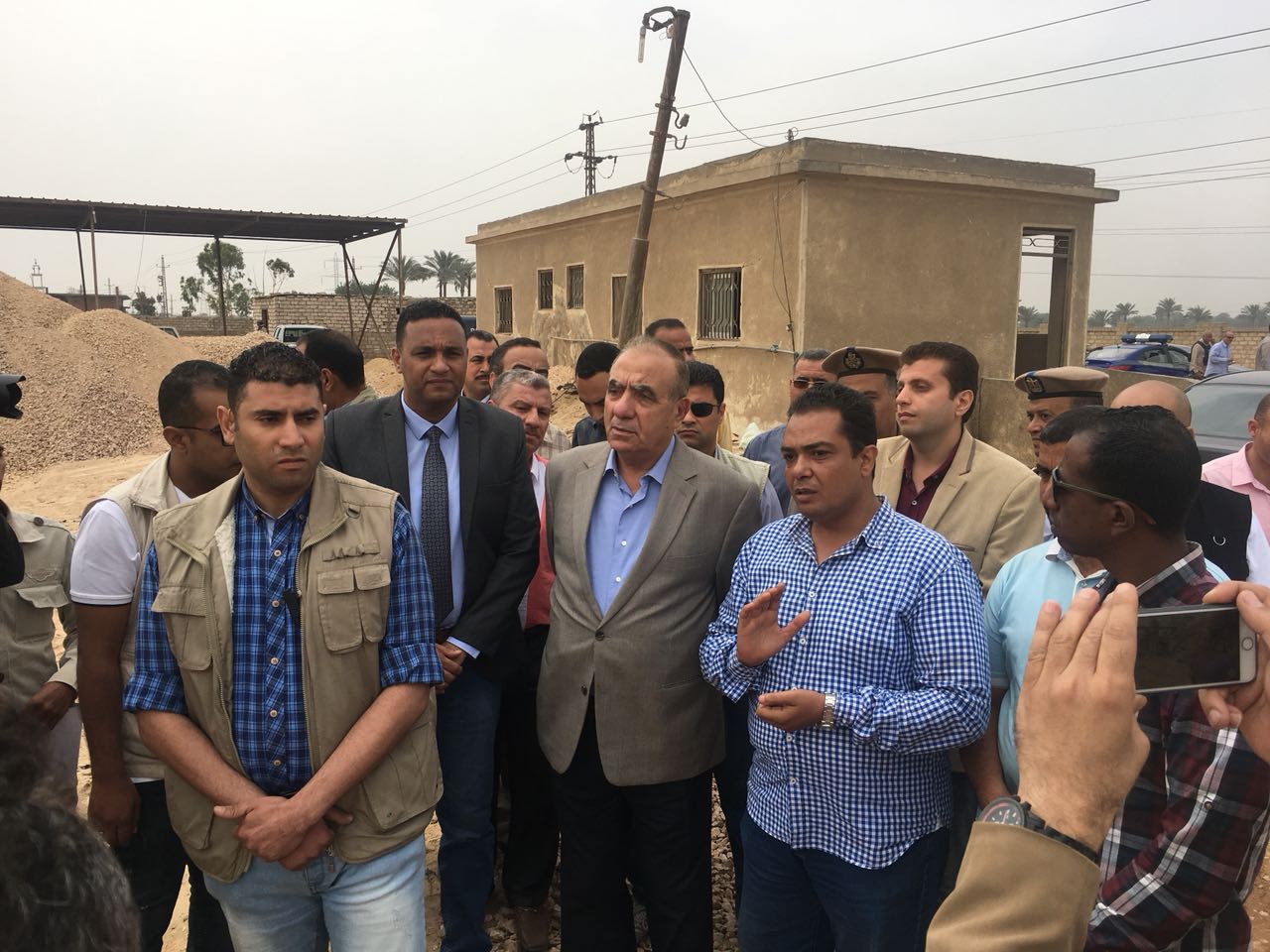 اللواء أبو بكر الجندي - وزيرالتنمية المحلية اللواء أبو بكر الجندي - وزيرالتنمية المحلية