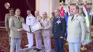 وزير الدفاع  وزير الدفاع