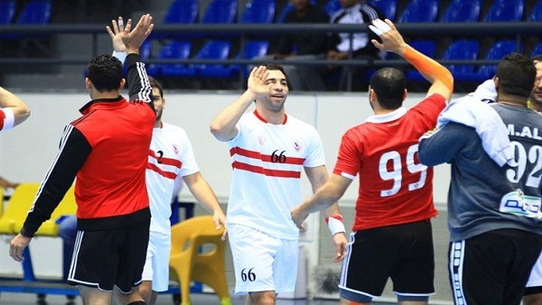 جانب من منافسات الأهلى والزمالك فى كرة اليد جانب من منافسات الأهلى والزمالك فى كرة اليد