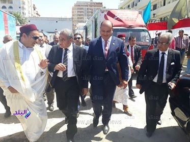محافظ مطروح ووزير التموين