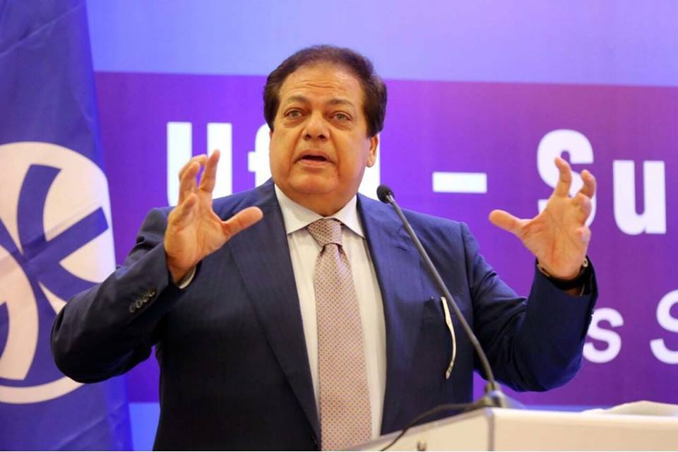 محمد ابو العينين رئيس مجلس الأعمال المصري - الأوروبي محمد ابو العينين رئيس مجلس الأعمال المصري - الأوروبي