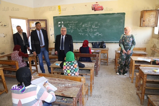 سكرتير عام المنوفية يتفقد امتحانات الشهادة الاعدادية سكرتير عام المنوفية يتفقد امتحانات الشهادة الاعدادية