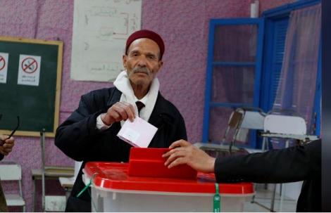 أول انتخابات بلدية حرة في تونس أول انتخابات بلدية حرة في تونس