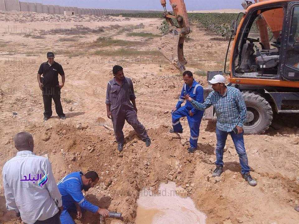 إزالة 3 حالات تعد على خط المياه