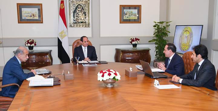 الرئيس عبد الفتاح السيسي خلال الاجتماع الرئيس عبد الفتاح السيسي خلال الاجتماع