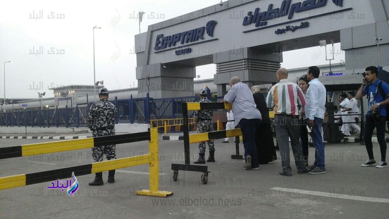 تكثيف أمني بالمطار لاستلام جثمان الطالبة مريم تكثيف أمني بالمطار لاستلام جثمان الطالبة مريم