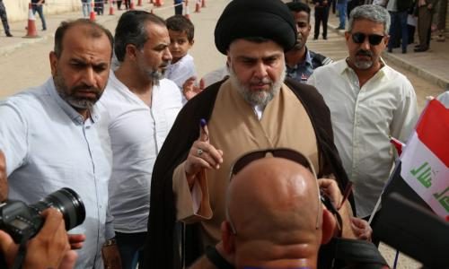 مقتدى الصدر بعد الإدلاء بصوته