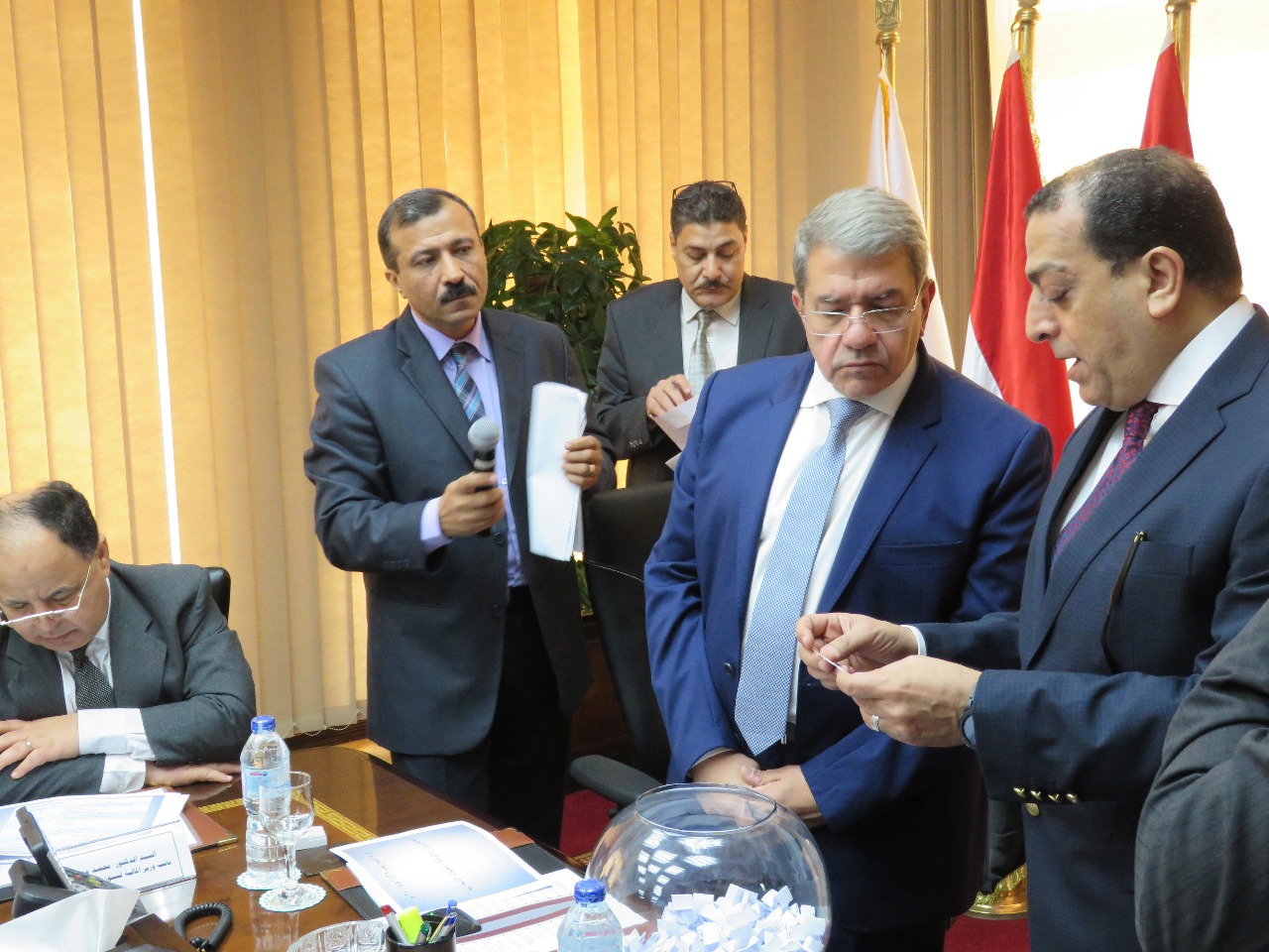  جانب من القرعة 