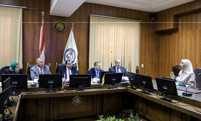 رئيس جامعة بنى سويف يترأس اجتماع لجنة القيادات رئيس جامعة بنى سويف يترأس اجتماع لجنة القيادات