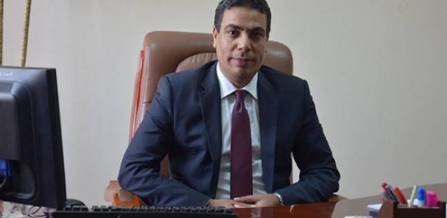 الدكتور عادل عبدالغفار الدكتور عادل عبدالغفار
