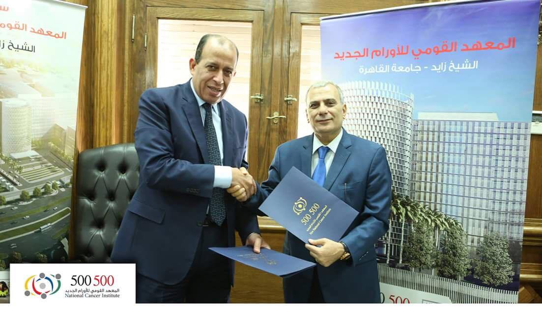 رئيس نادى القضاة خلال توقيع البروتكول