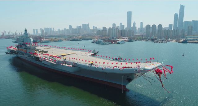 أول حاملة طائرات صينية محلية الصنع  