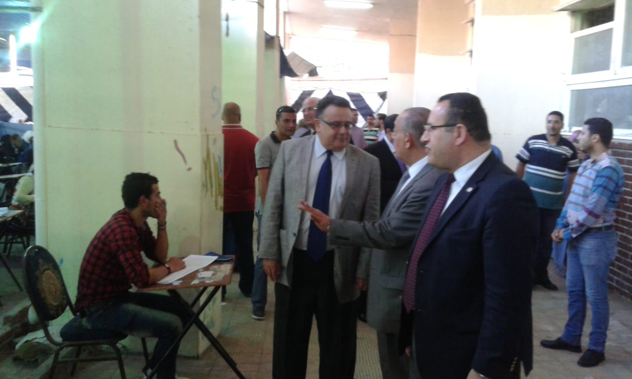 جولة نائب رئيس جامعة الإسكندرية 