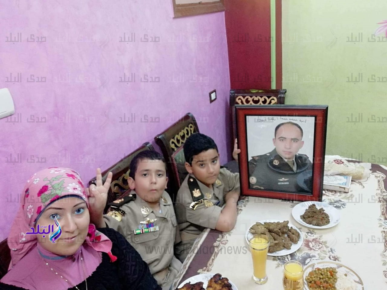 أسرة الشهيد أحمد عبده أسرة الشهيد أحمد عبده