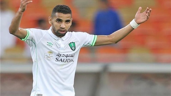 مؤمن زكريا لاعب الاهلى 