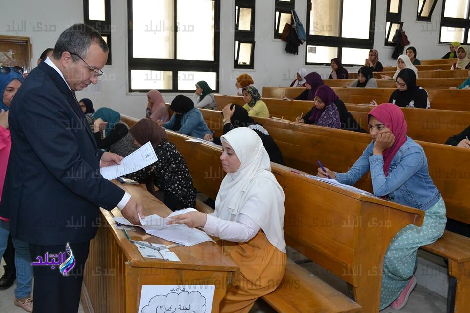 امتحانات كلية الاداب جامعة السويس
