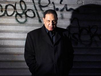 علاء الأسواني