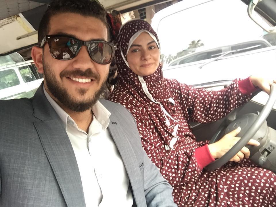 رانيا».. خريجة جامعة بدرجة «سواق ميكروباص»