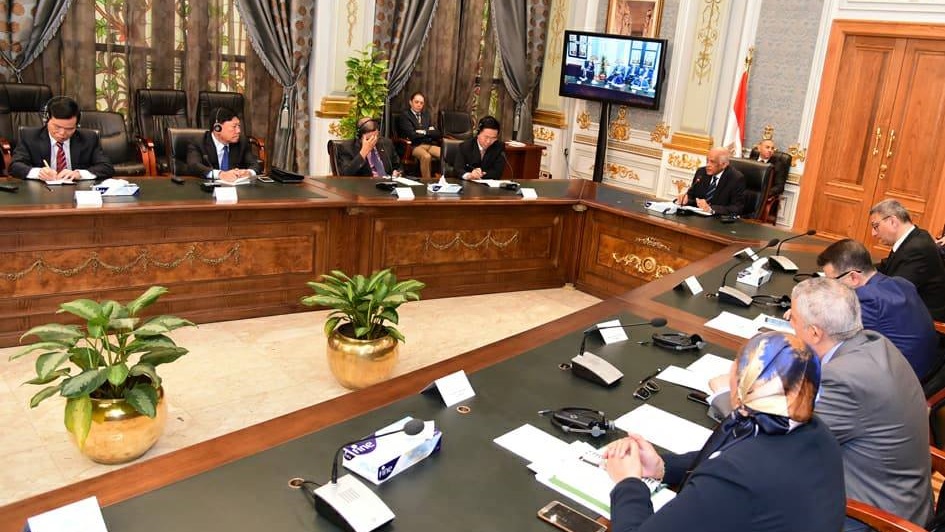 وفد الحزب الشيوعى الفيتنامى في زيارة البرلمان المصري