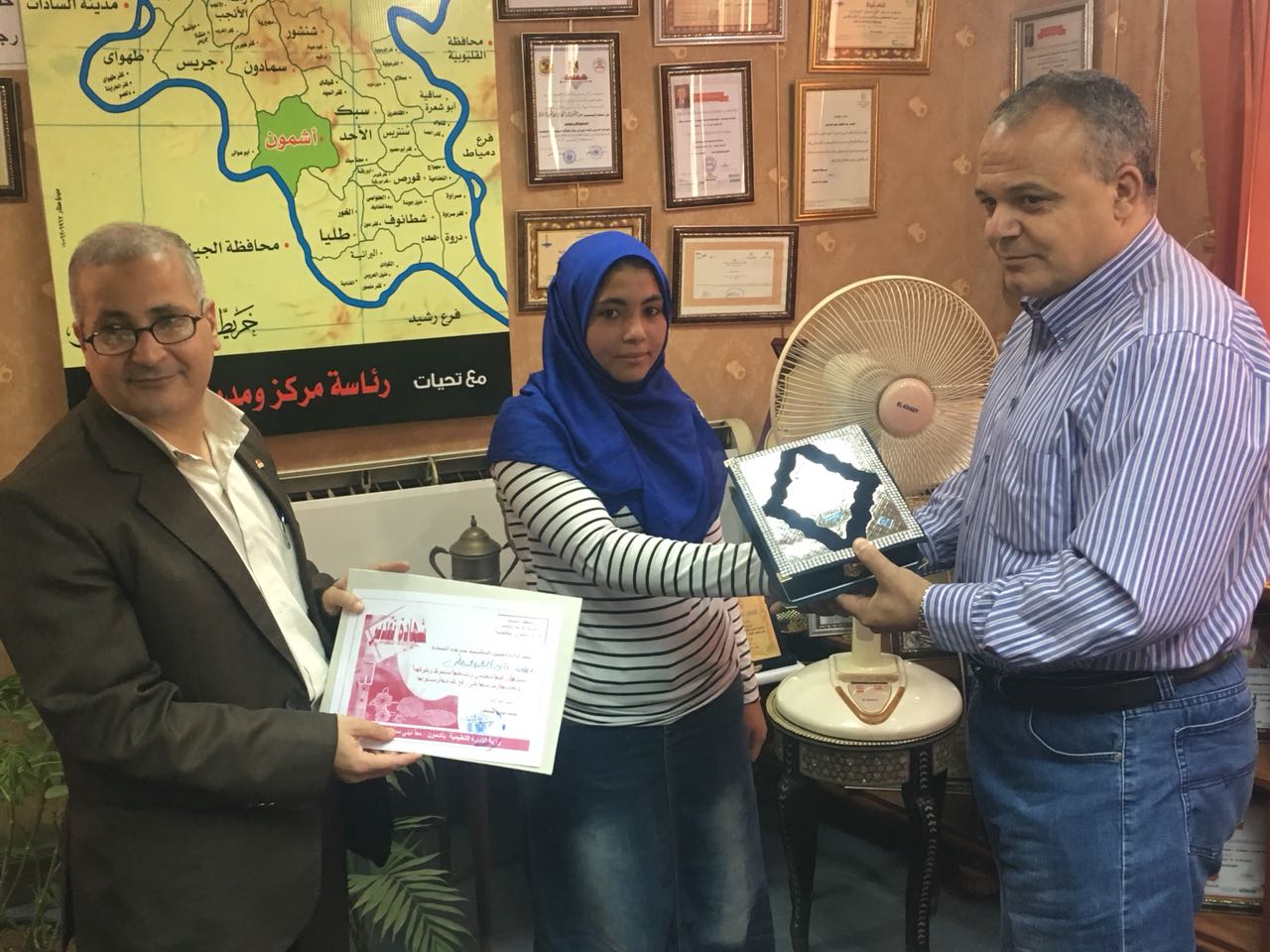 نقل مدرس تعدى علي طالبة بـ "الجزمة"وإحالته للنيابة الإدارية  نقل مدرس تعدى علي طالبة بـ "الجزمة"وإحالته للنيابة الإدارية