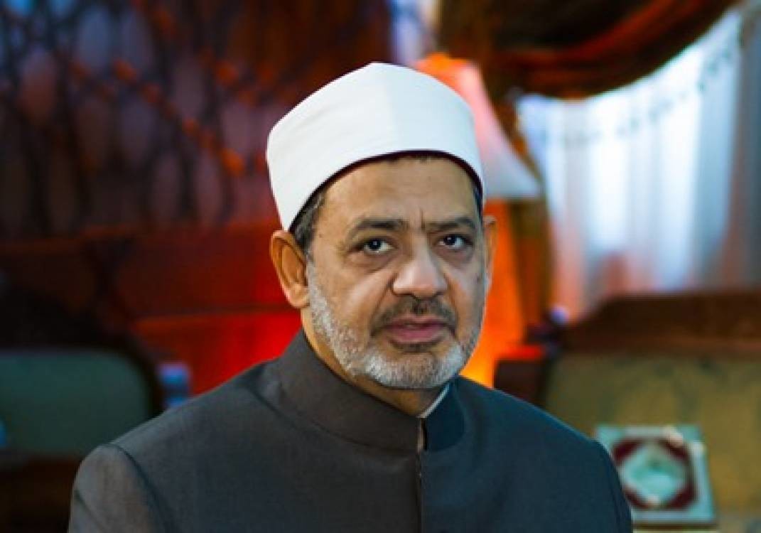 فضيلة الأمام الأكبر الدكتور أحمد الطيب شيخ الأزهر فضيلة الأمام الأكبر الدكتور أحمد الطيب شيخ الأزهر