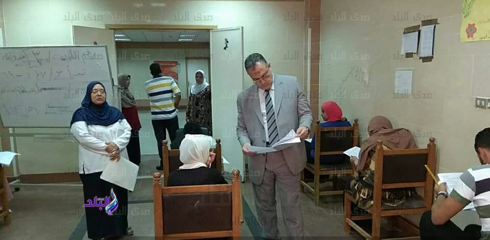 مدير التأمين الصحي بالشرقية يتابع امتحان معهد التمريض مدير التأمين الصحي بالشرقية يتابع امتحان معهد التمريض