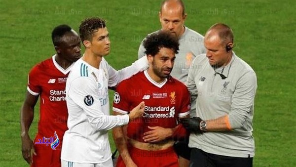 كريستيانو يواسي محمد صلاح بعد اصابته 
