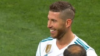 راموس ضاحكا أثناء اصابة محمد صلاح 