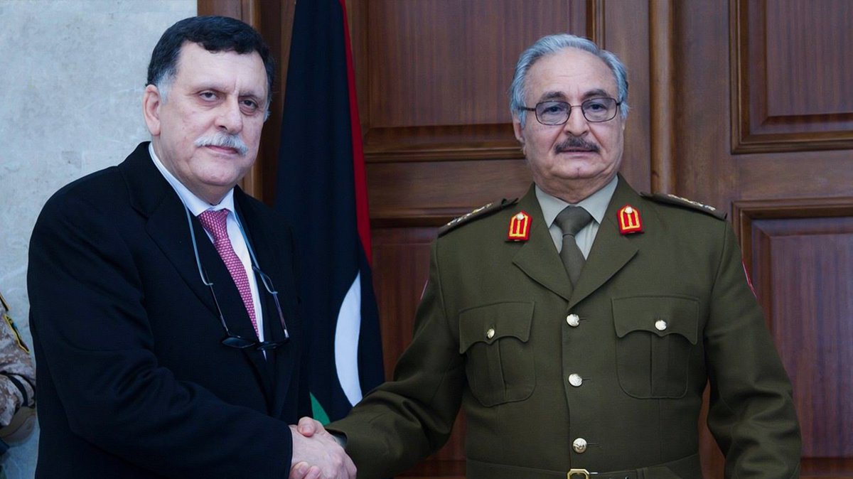 حفتر والسراج - صورة أرشيفية