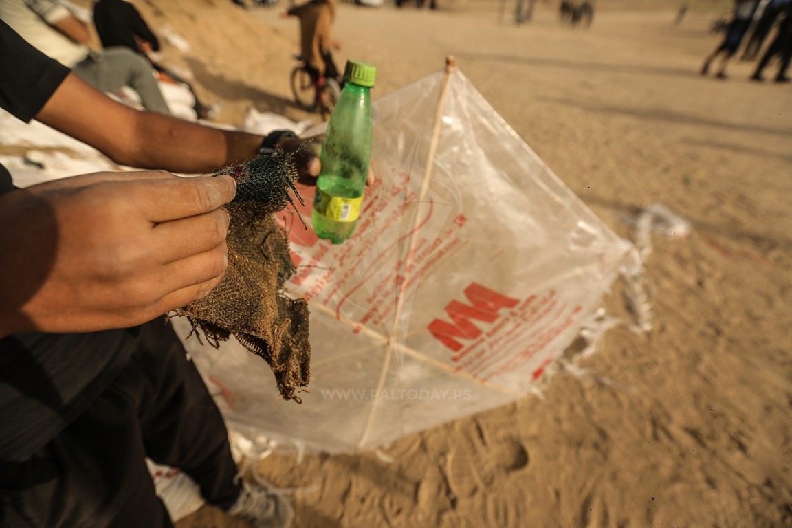 طائرة ورقية حارقة