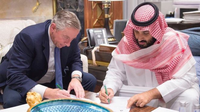 ولي العهد السعودي مع الخبير ااقتصادي البريطاني ولي العهد السعودي مع الخبير ااقتصادي البريطاني